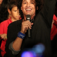 Carlos Vives & 4th Graders at The Grammy Museum